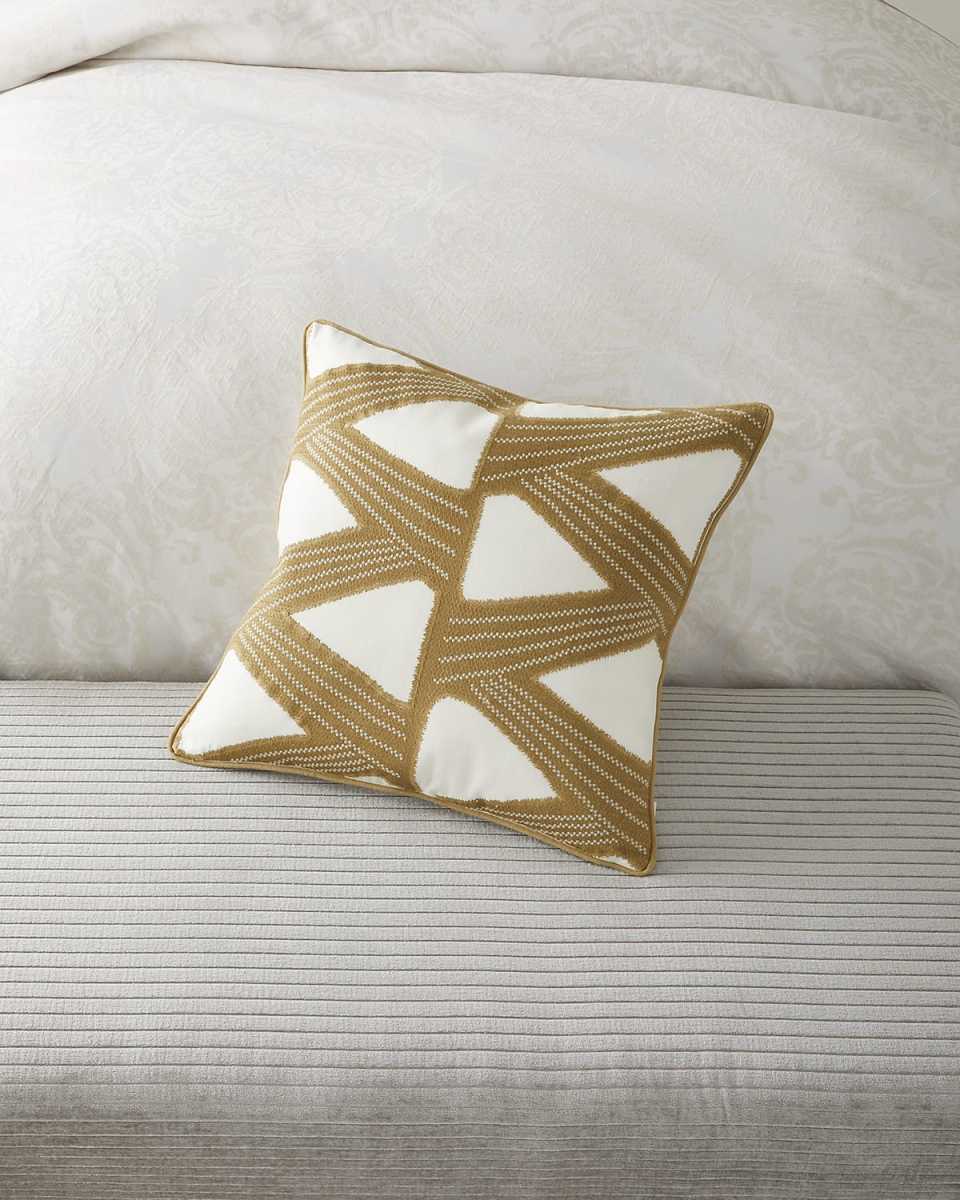 Kanoko Decorative Pillow, 20"